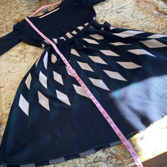 GABBY SKYE Dress - Picture 10 of 10